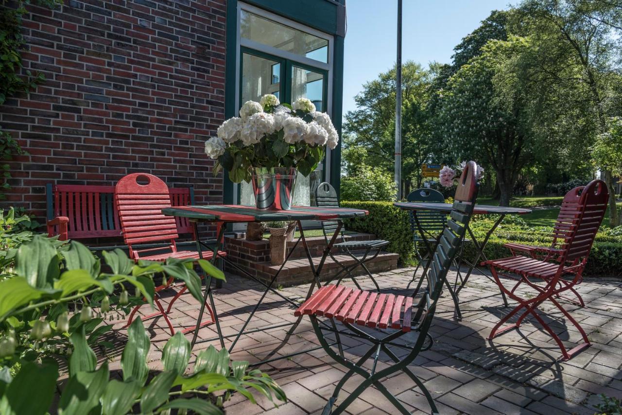 Hotel Am Elisabethufer Jever Esterno foto